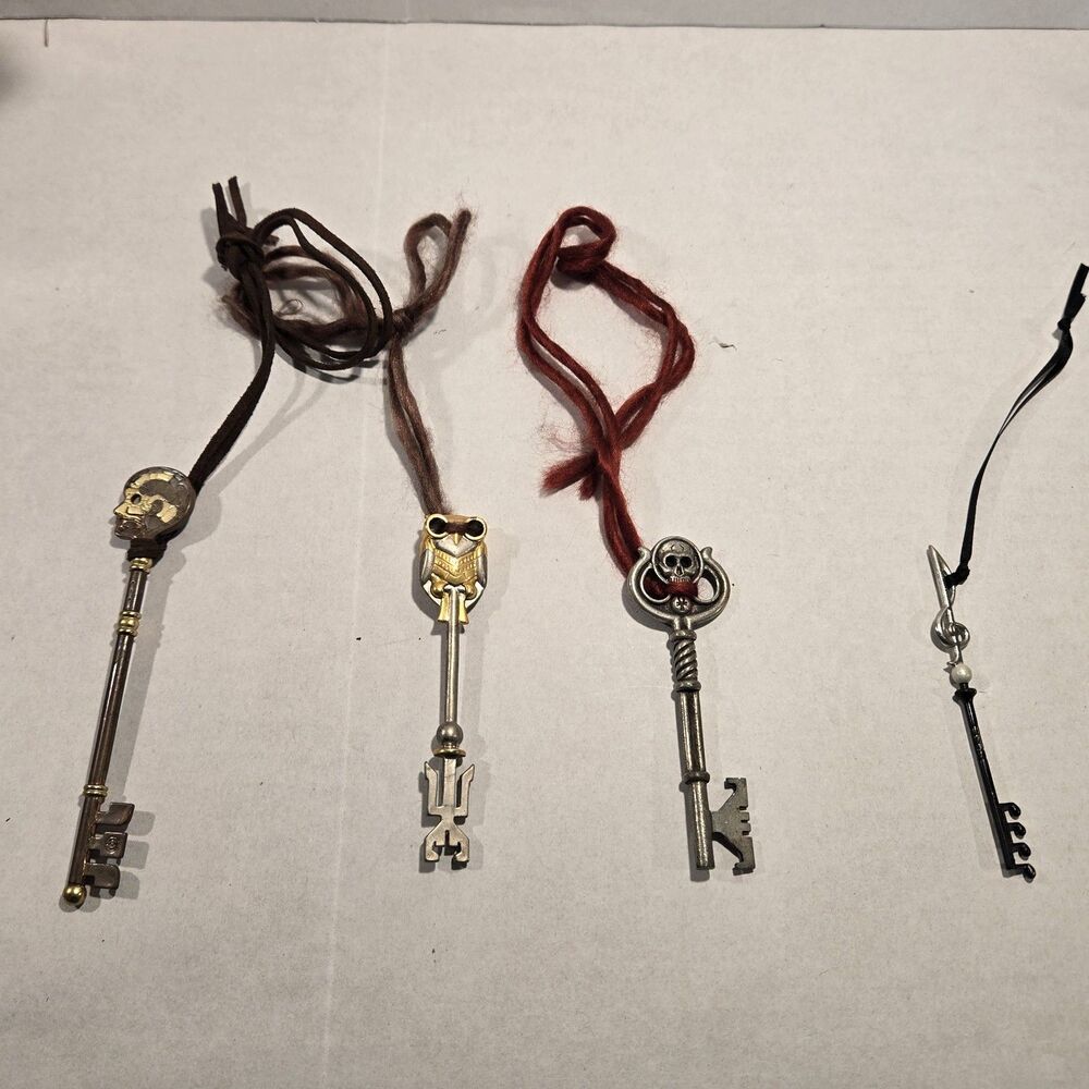 Locke & Key Replica Key Lot - Ghost, Owl, Music Box, Head Keys - Skelton Crew